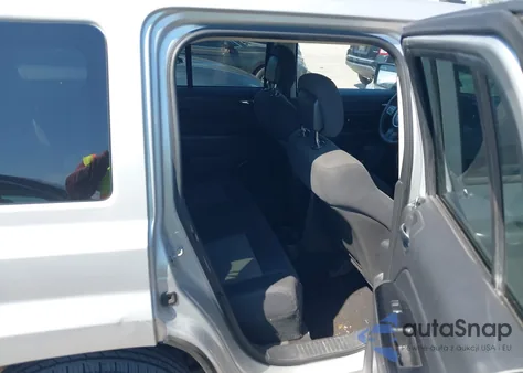 2011 Jeep Patriot Sport из США, поврежденный, VIN 1J4NT1GA6BD170337